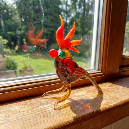 The Vibrant Storyteller – Parrot Figurine