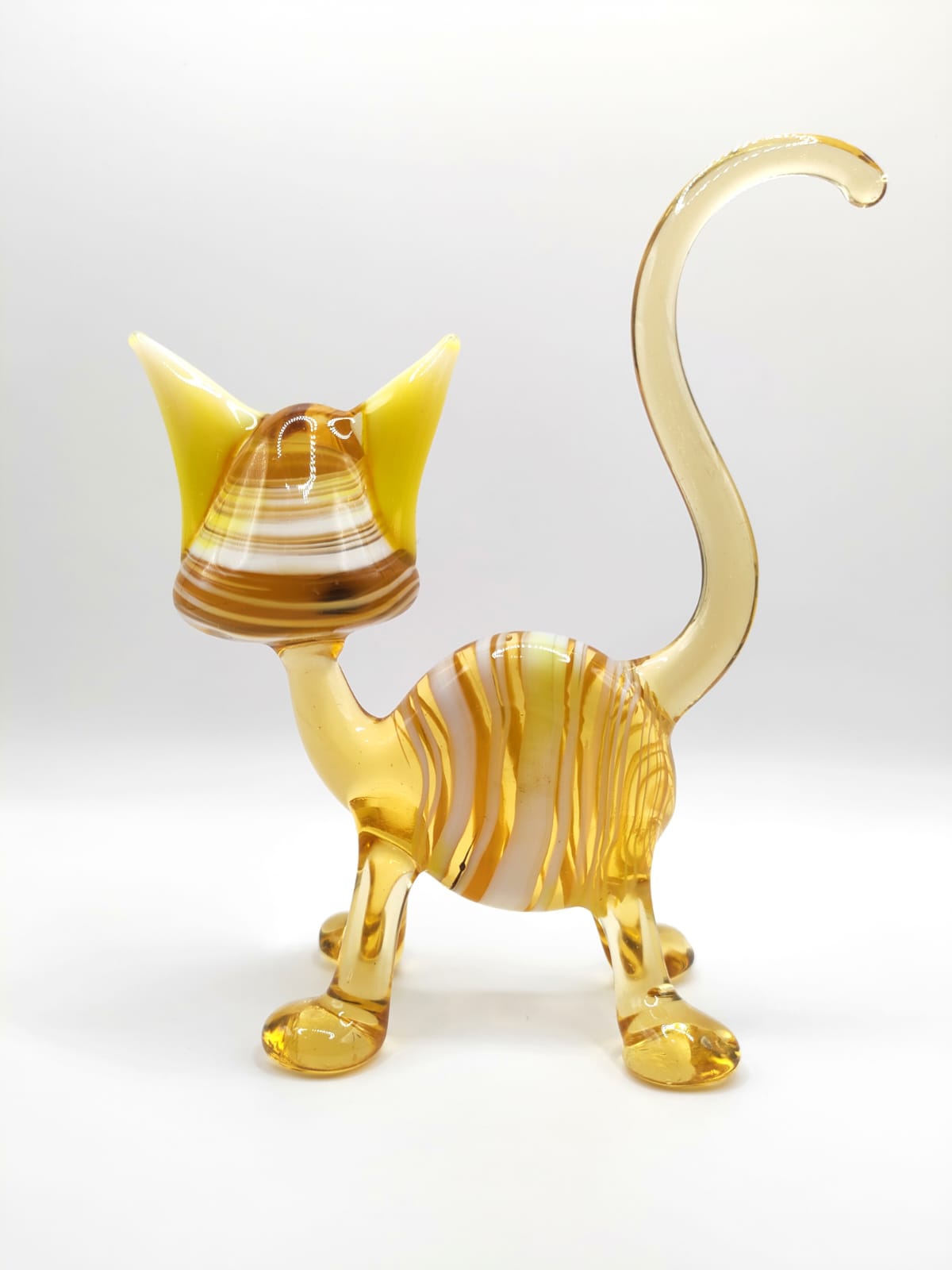 The Watchful Dreamer – Cat Figurine