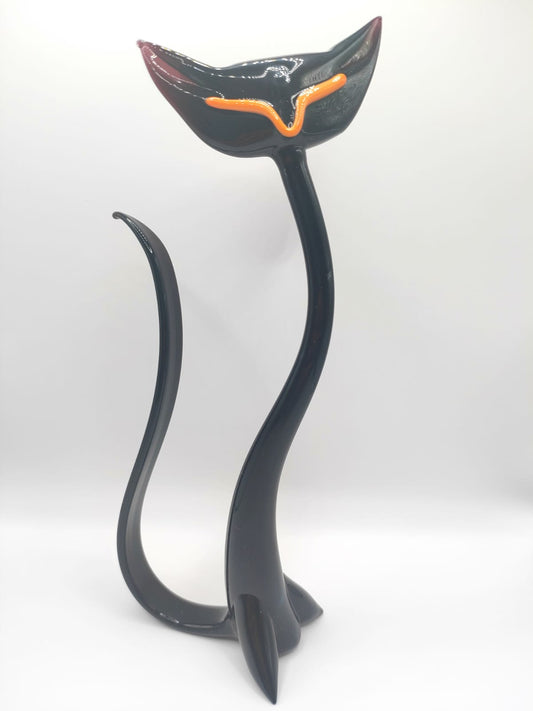 The Velvet Shadow – Cat Figurine