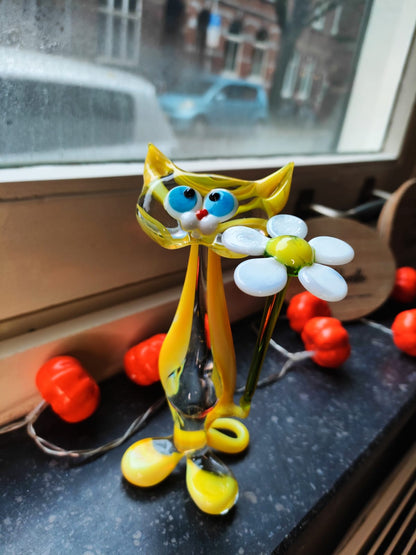 The Bloom Bearer – Cat with Flower Figurine